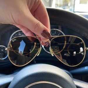 RayBan Sunglasses- Aviator Classic